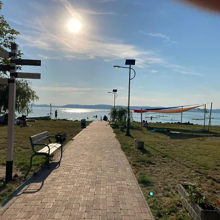 بيت للعطل Sa-lak Balatonszárszó