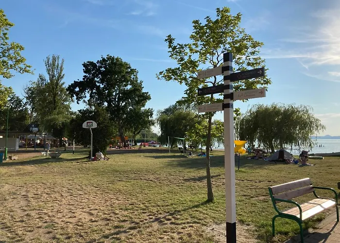 Nyaraló Sa-lak